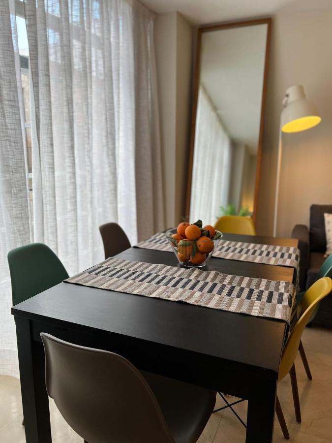 Gran Apartamento Familiar, Amigos O Trabajo Malaga Exterior photo